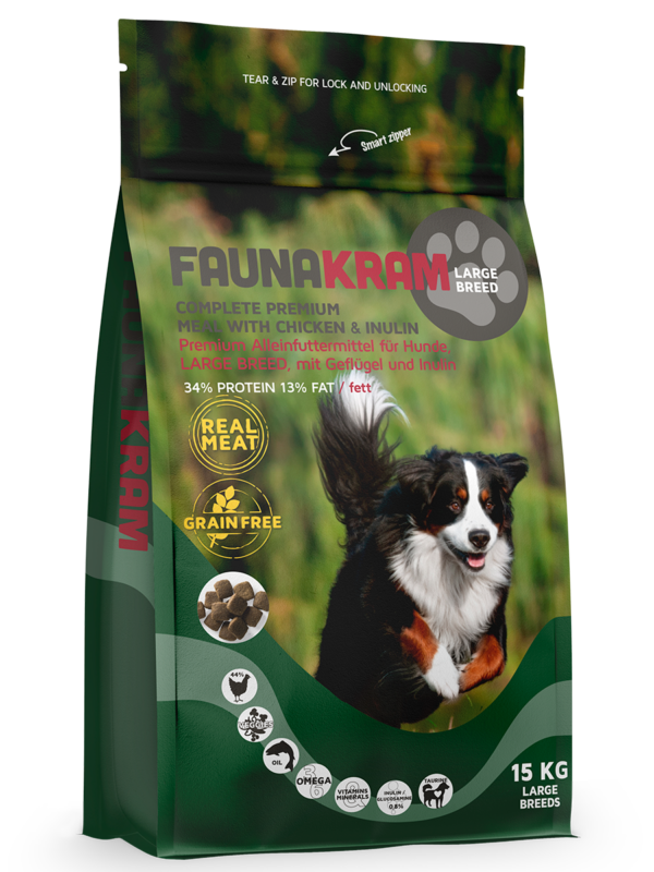 Faunakram 15kg premiummåltid med kyckling och inulin, för stora raser, har en glad hund.