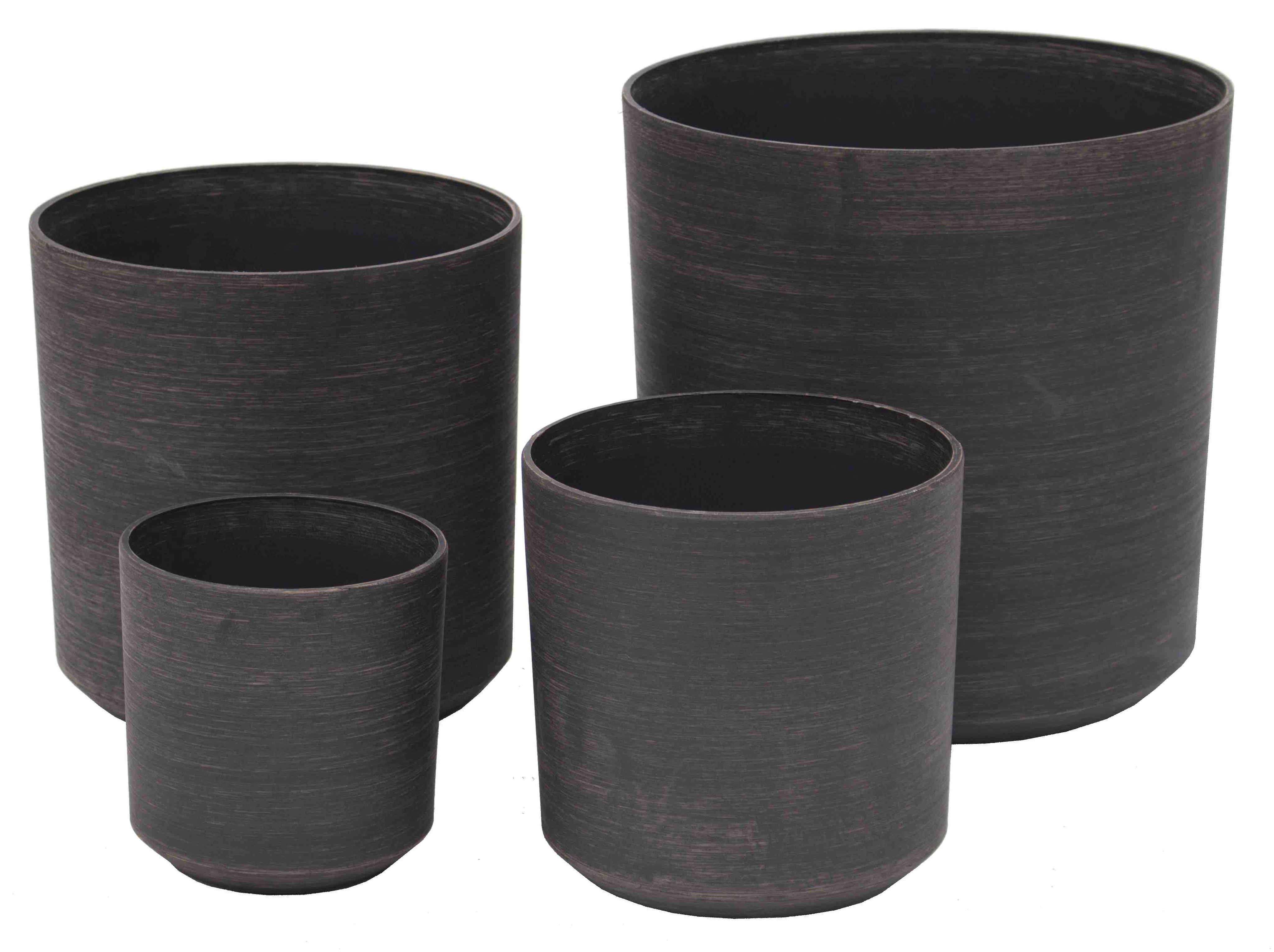 Fyra Kruka plast svart - 43 cm svarta cylindriska växtkrukor mot vit bakgrund.