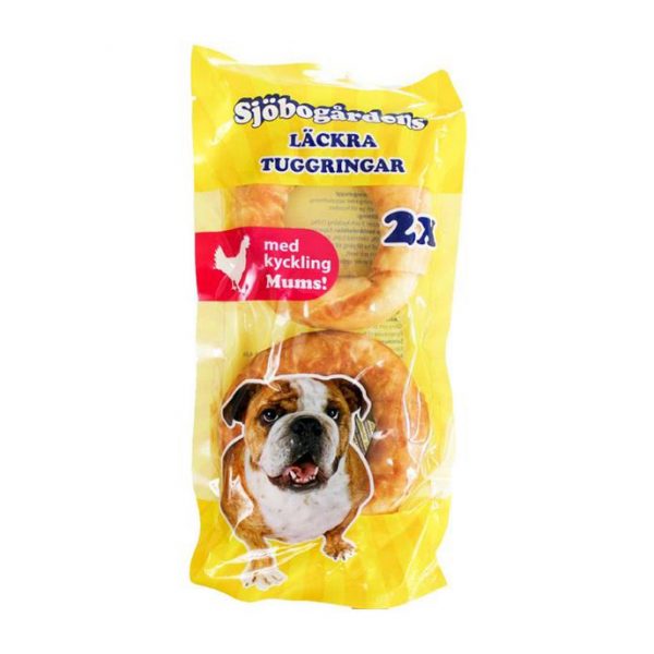 Gul påse med Sjöbogården Tuggringar Med Kyckling 130g och två tuggringar inuti.