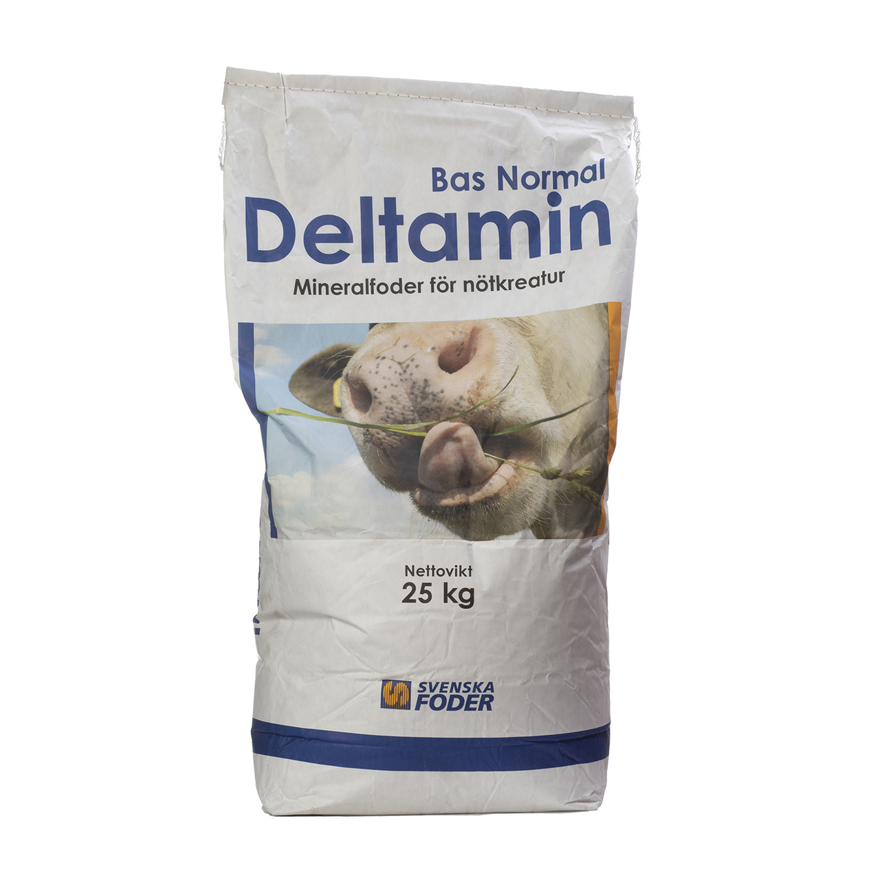 En 25 kg påse Deltamin bas mineralfoder för nötkreatur.