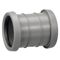 DUBBELMUFF HT 50 grå rörkoppling av plast med räfflade sidor och breda ändar, vinklad vy.