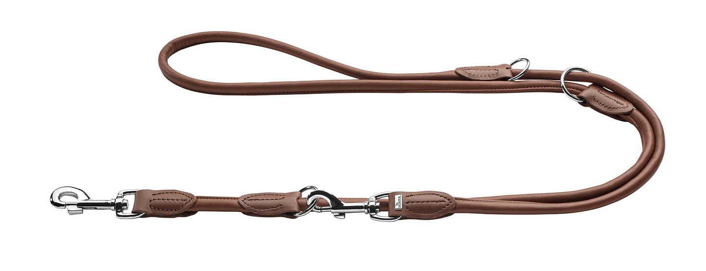 HUNTER Rund & mjuk ställbart koppel brun koppel med metallklämmor, visad på vit bakgrund.