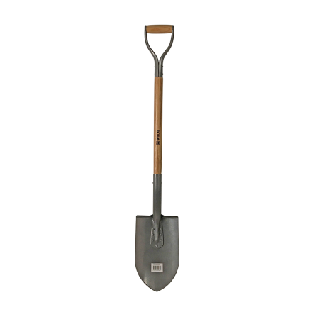 GRÄVSPADE SPETSIG Willab metallspade med trähandtag, D-grepp, på vit bakgrund.