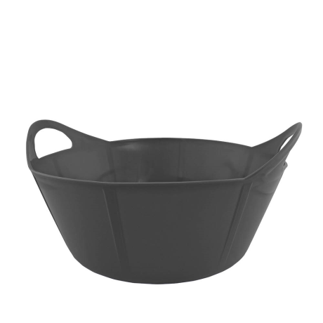 VATTENTRÅG FODERKRUBBA FLEXI SVART 15 L, svart balja med två handtag på vit botten.