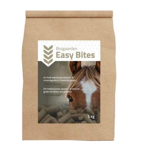 Brogaarden Easy Bites - 5 kg i en brun påse med en hästbild på etiketten.
