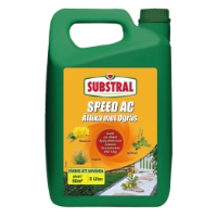 Grön behållare med OGRÄSÄTTIKA 5L TRIPPELEFFEKT ogräsmedel med gul etikett och handtag.