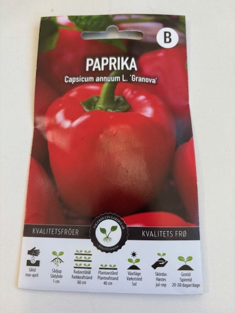 Paprika 'Granova' fröförpackning med bild på stor röd paprika och planteringsanvisningar.