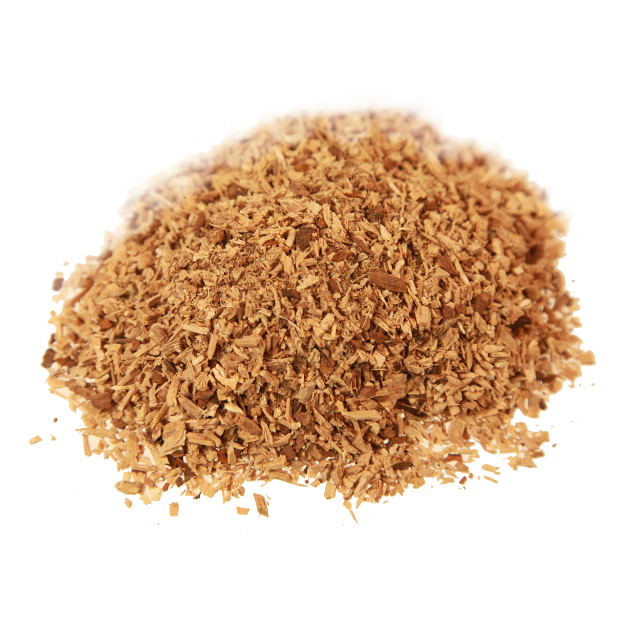 En hög med Alspån 0-2mm 100L (rökspån) mot en vit bakgrund.