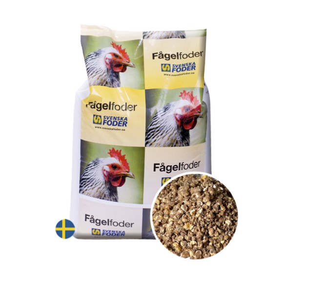 VÄRP GRANOLA 15 KG-påsen har en bild på en kyckling, ett varumärke och en närbild av fodret.