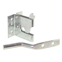 KLINKLÅS NR9 FZB SB BÅREBO spärr- och låsbleck med skruvhål på vit bakgrund.