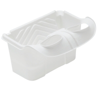 FÄRGTRÅG HANDHÅLLET vit förvaringskorg i plast med handtag och räfflad botten.