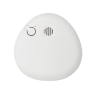 Den vita, runda BRANDVARNARE OPTISK PEBBLE SA700 har en liten ventil och en testknapp på ytan.