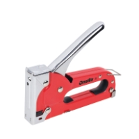 Röd och silverfärgad handhållen häftpistol med metallhandtag, mot vit bakgrund.