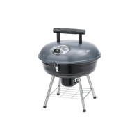 KOLGRILL FESTIVAL: Liten svart kolgrill med lock, handtag och fyra metallben.