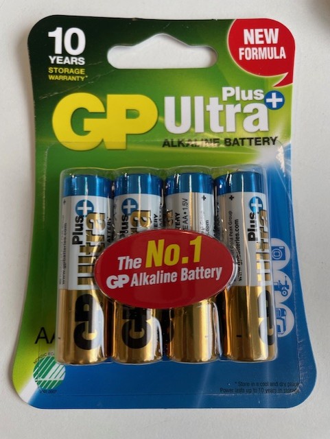 BATTERI ULTRA PLUS 4PACK AA i detaljhandelsförpackning.
