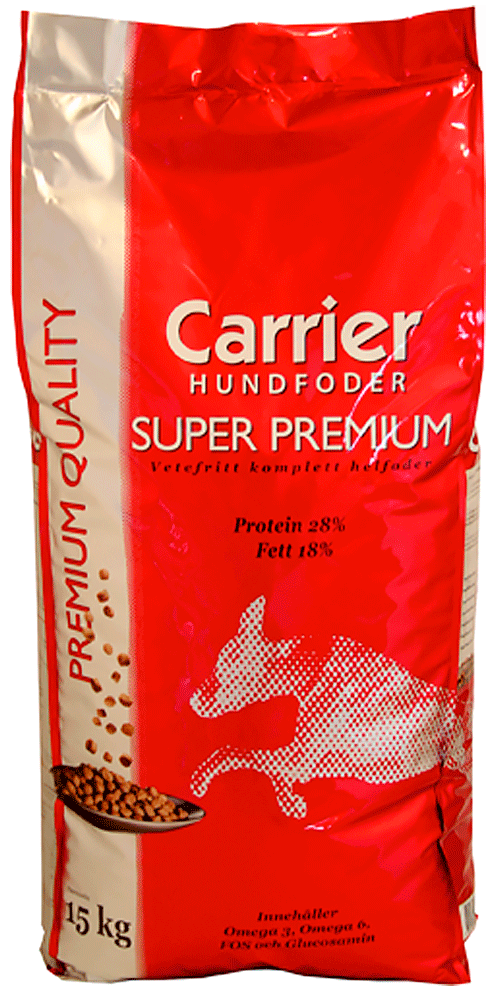 Röd påse med Carrier Super Premium hundmat med vit text och en silhuett av en hund.