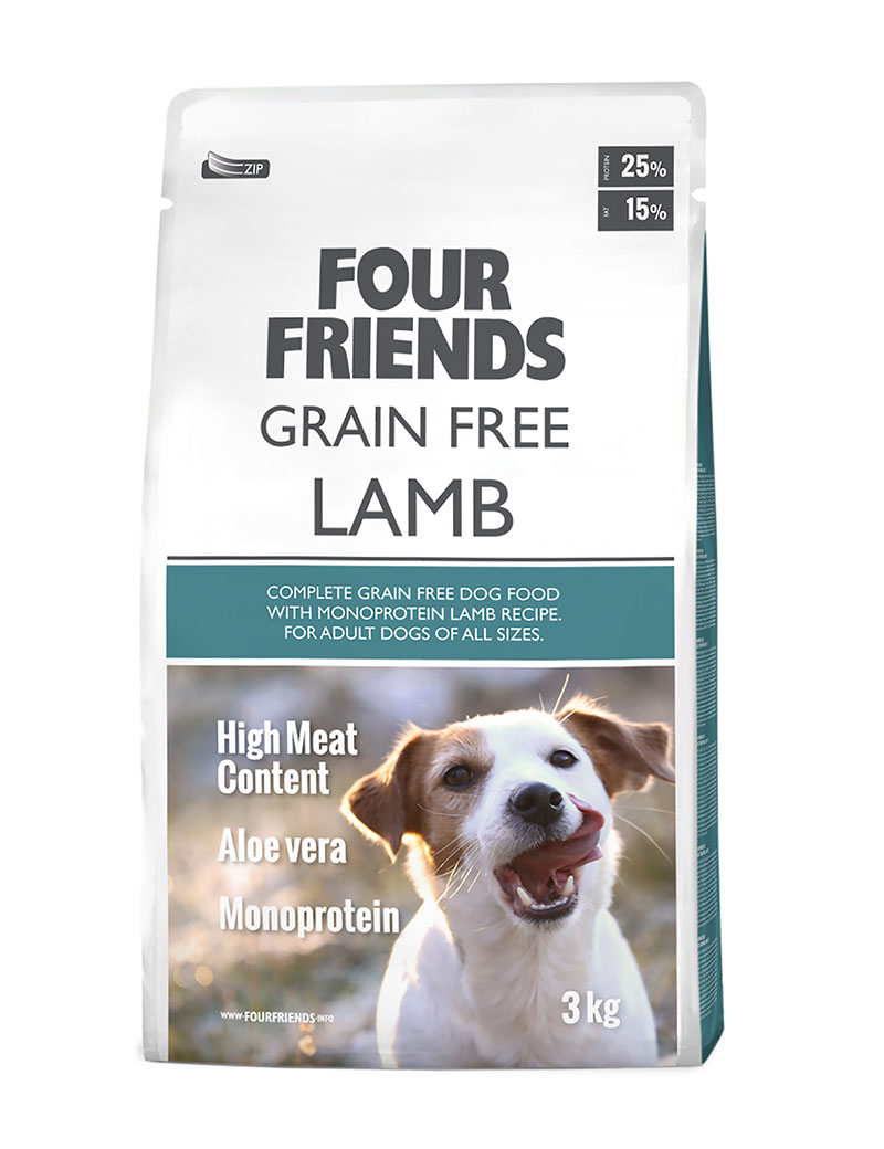 En påse med Four Friends Grain Free Lamb hundmat med en glad hund på framsidan.