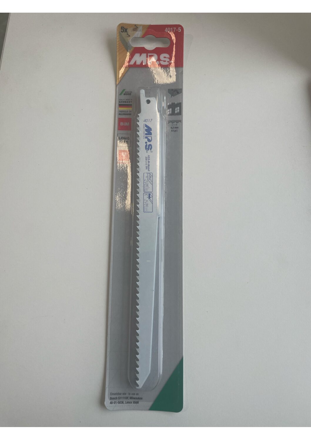 Tigersågsblad Trä, Trä med spik 230mm 4,2/6 1111DF/S1111V i plast- och kartongförpackning.