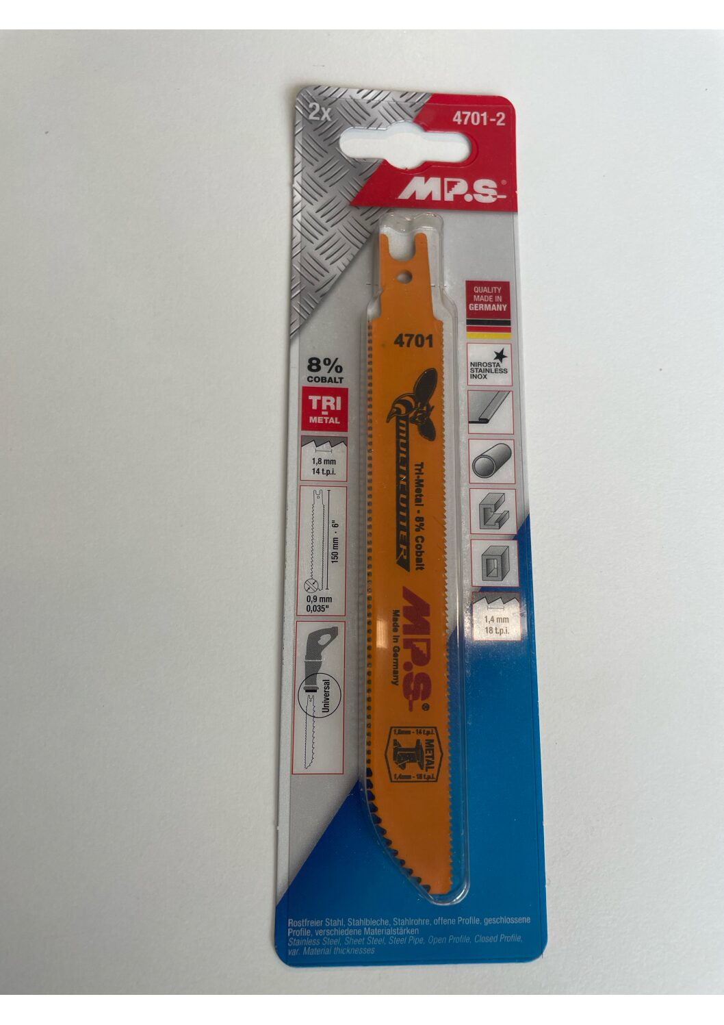 Tigersågsblad metal och trä 8% cobalt Universal i orange och blå förpackning på vit bakgrund.