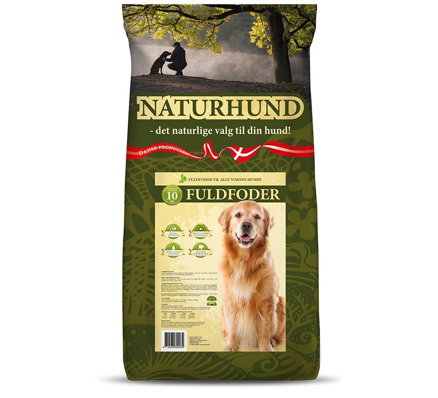 Naturhund Fullfoder 10 kg påse med ett Golden Retriever-foto på framsidan.