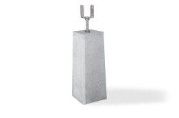 Plint 500, justerbar utan järn: betongpiedestal med justerbar toppkonsol.