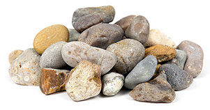 Sjösingel 16-32mm gul melerad 15KG flodstenar i blandade färger mot vit bakgrund.