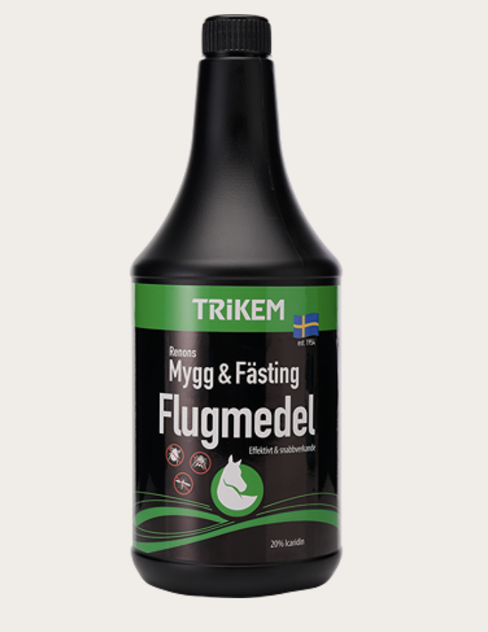 Svart flaska med Trikem Flugmedel Mygg & Fästing 1000 ml med grön och vit etikett.
