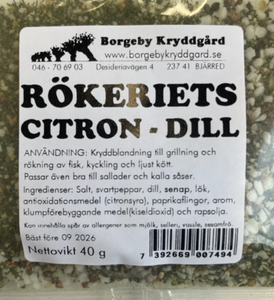 FISKKRYDDA RÖKERIETS CITRON-DILL (40 G) kryddblandning med ingrediensförteckning och användningsinformation.