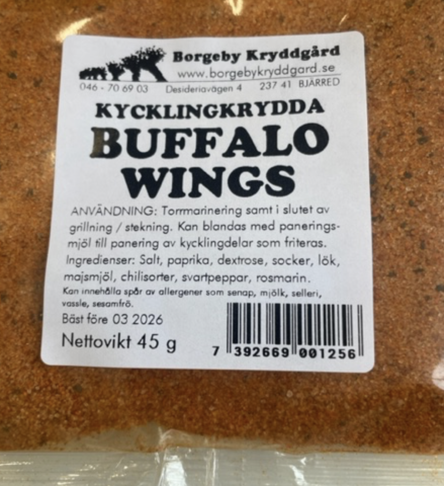En 45g KYCKLINGKRYDDA BUFFALO WINGS kryddblandning med svenska ingredienser och användningsinformation.