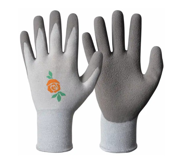 Ett par grå handskar av märket Trädgårdshandskar med en orange ros på ena baksidan.