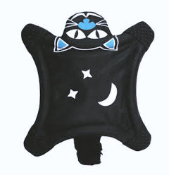 Halloween-mattan "Cat Spinner" är formad som en svart katt med blå ögon, stjärnor och en halvmåne.