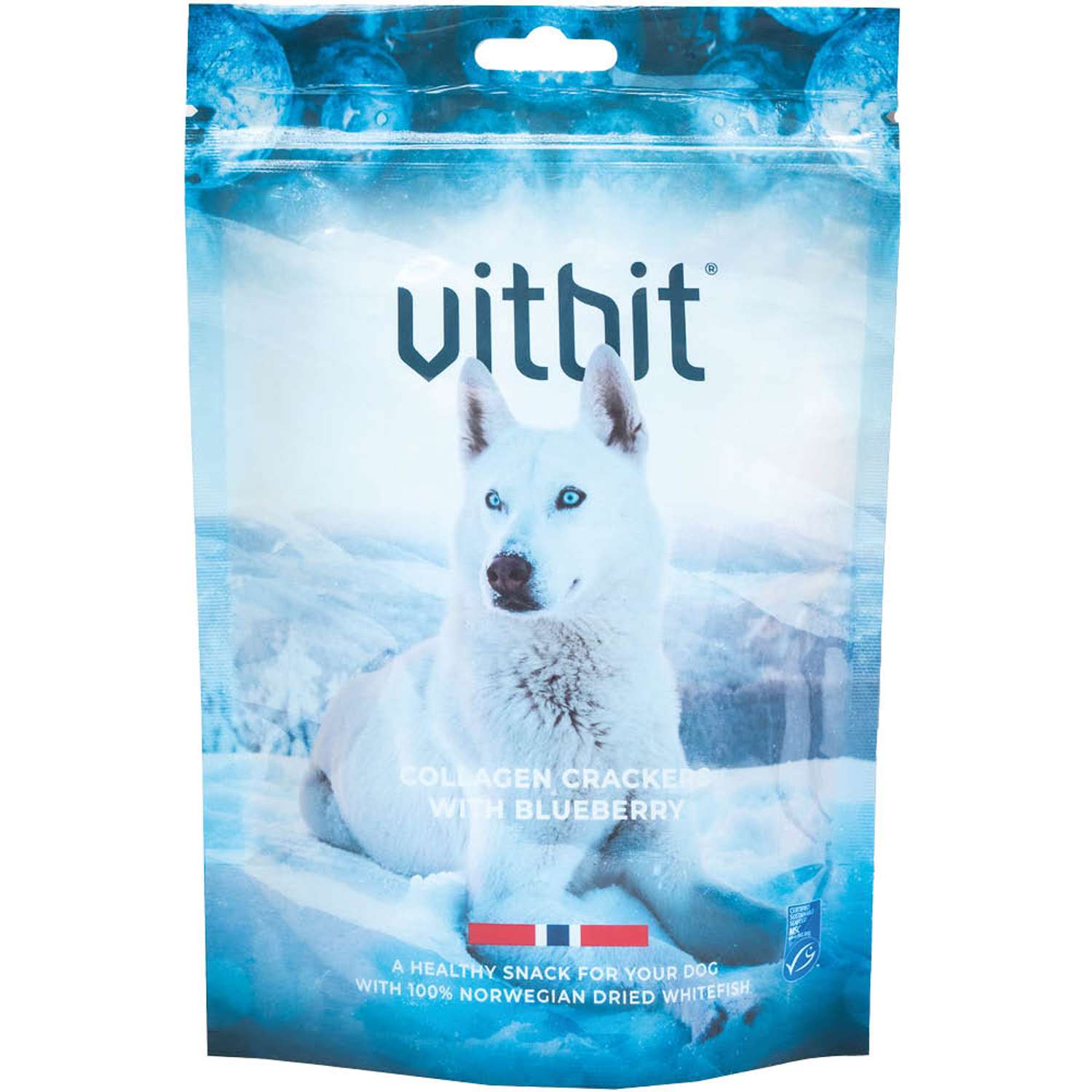 En blå och vit påse med Vithit hundsnacks med en vit hund i ett snölandskap.