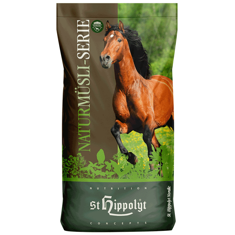 En 20 kg St Hippolyt Natur Musli Senior-väska med en springande brun häst på framsidan.