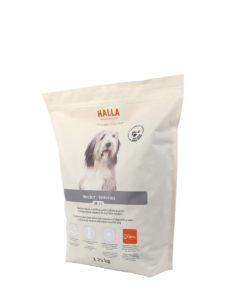 Vit påse med Halla senior 3,25kg hundfoder med en hundbild på framsidan.