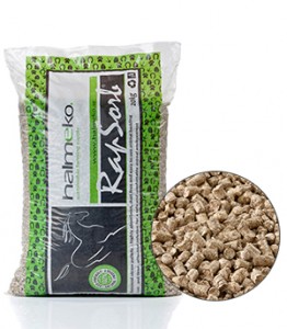 Påse med Halimeko RatSan pelleterat strö med en närbild av pelletsen.