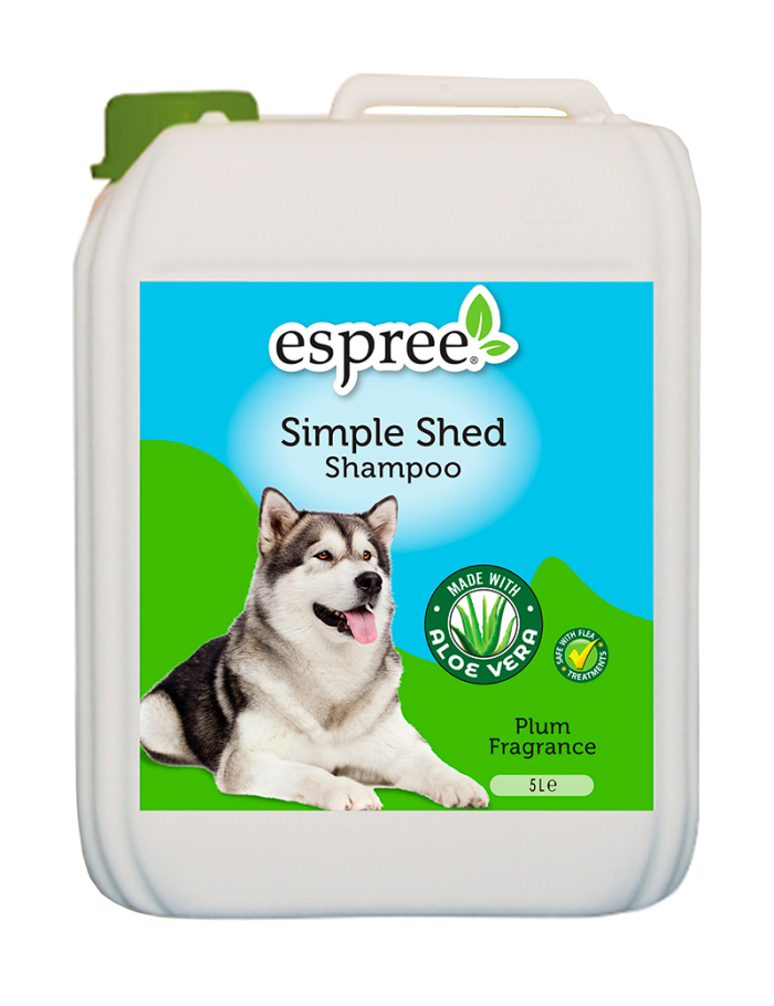 Vit 5L behållare med Simple Shed Shampoo med en huskyhund avbildad på etiketten.
